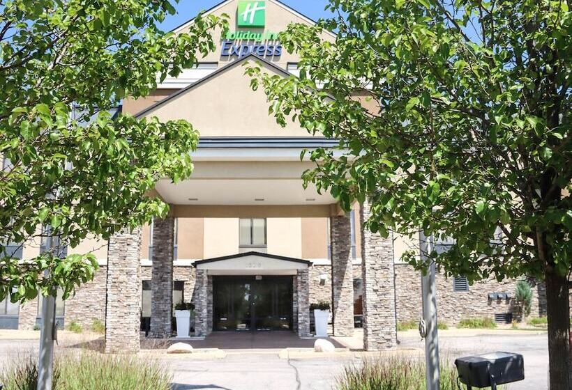 هتل Holiday Inn Express Cedar Rapids   Collins Road, An Ihg