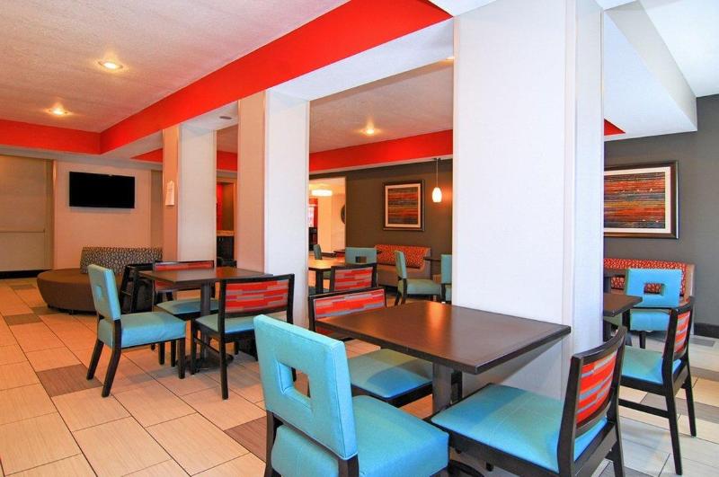 هتل Holiday Inn Express Destin E   Commons Mall Area, An Ihg