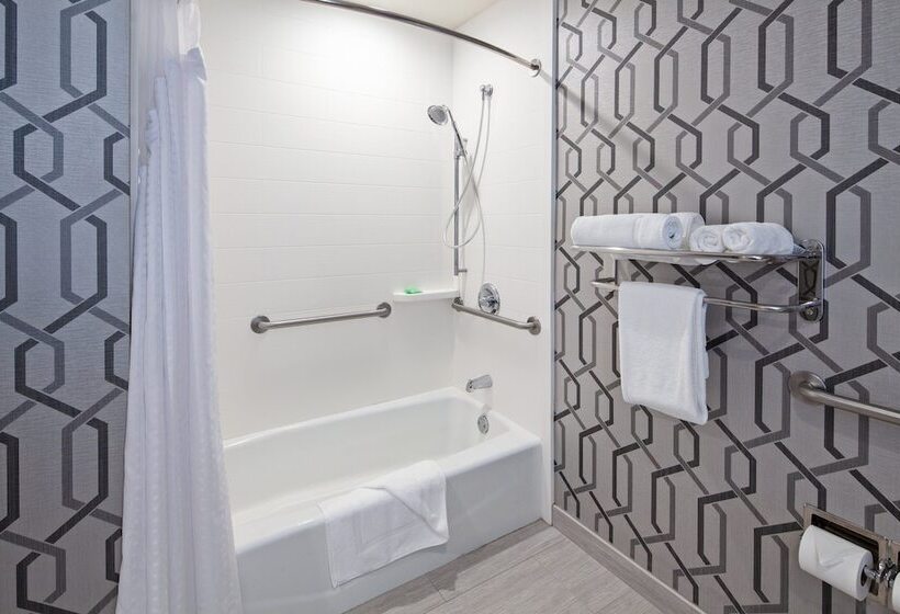 فندق Holiday Inn Express Hollywood Walk Of Fame, An Ihg