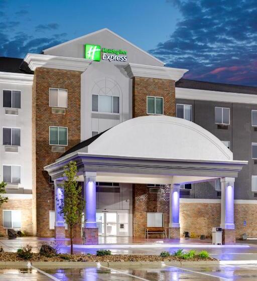 هتل Holiday Inn Express Kearney, An Ihg