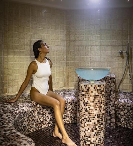 هتل La Rocca Resort & Spa