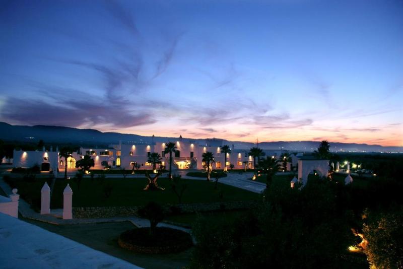 هتل Masseria Relais Del Cardinale