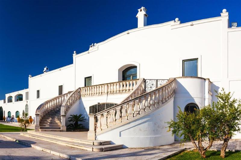 هتل Masseria Relais Del Cardinale