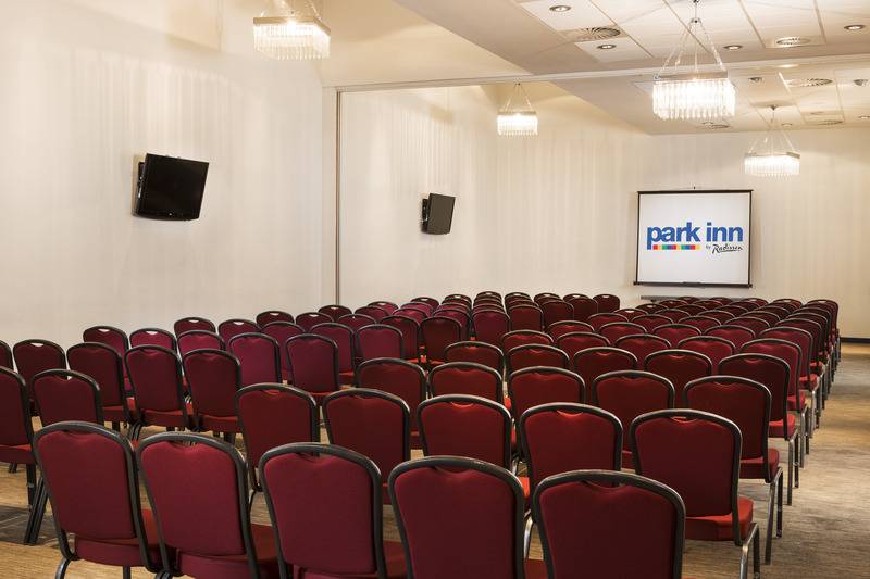 هتل Park Inn By Radisson Aberdeen