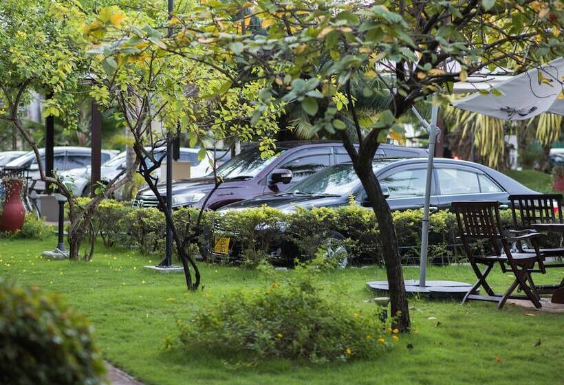 Protea Hotel By Marriott Dar Es Salaam Oyster Bay