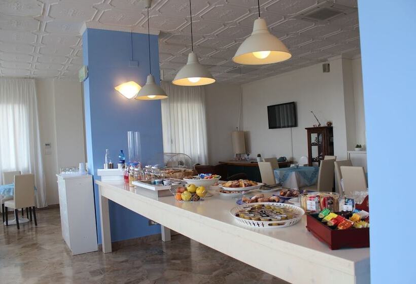 فندق Riviera Mare Beach Life