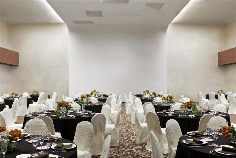 Sheraton Milan Malpensa Airport Hotel & Conference Centre