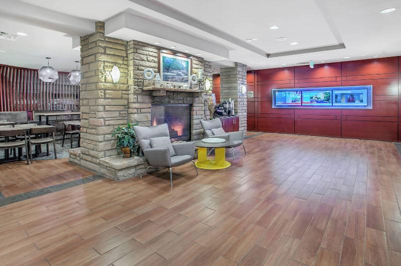 هتل Springhill Suites Pigeon Forge