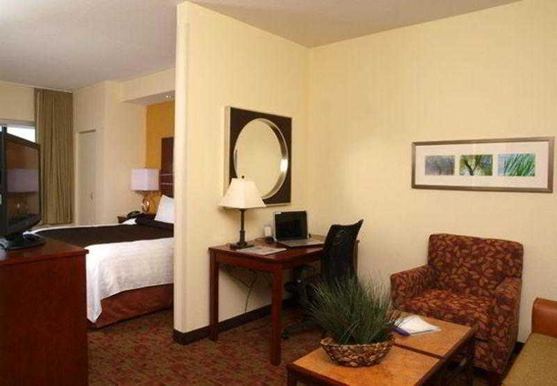 هتل Springhill Suites Pigeon Forge