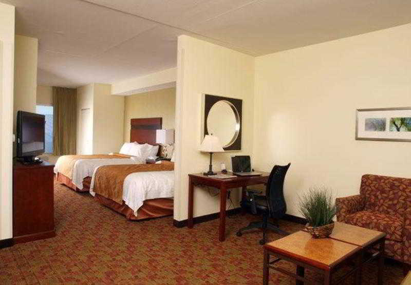 هتل Springhill Suites Pigeon Forge