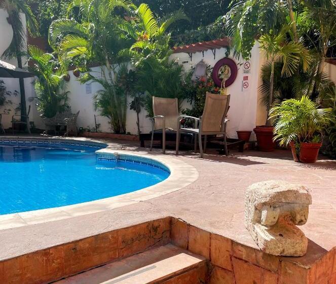 هتل Suites Cancun Center