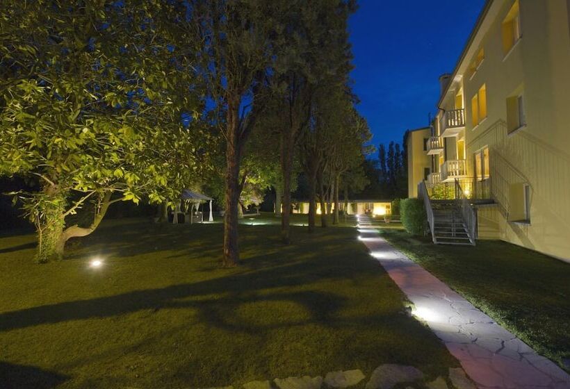 هتل Viktoria Palace