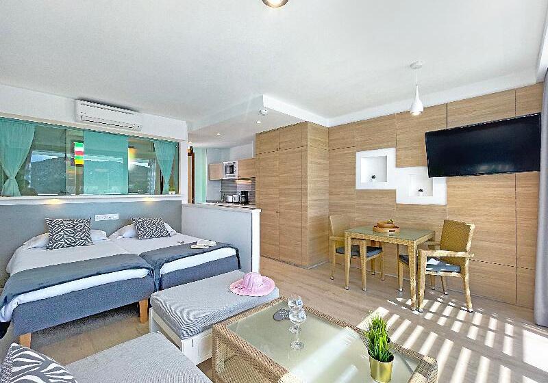 Punta Del Rey   Adults Only