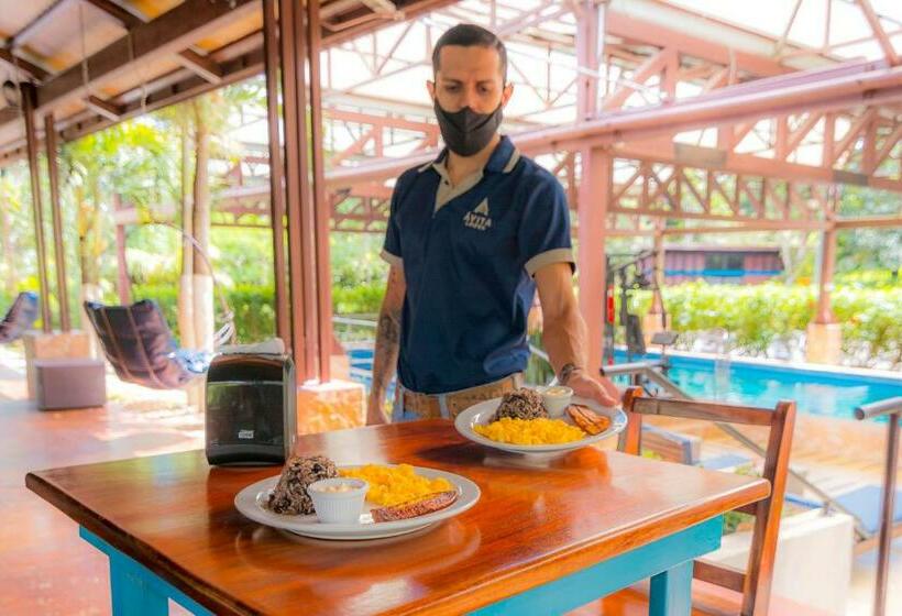 فندق ávita Lodge