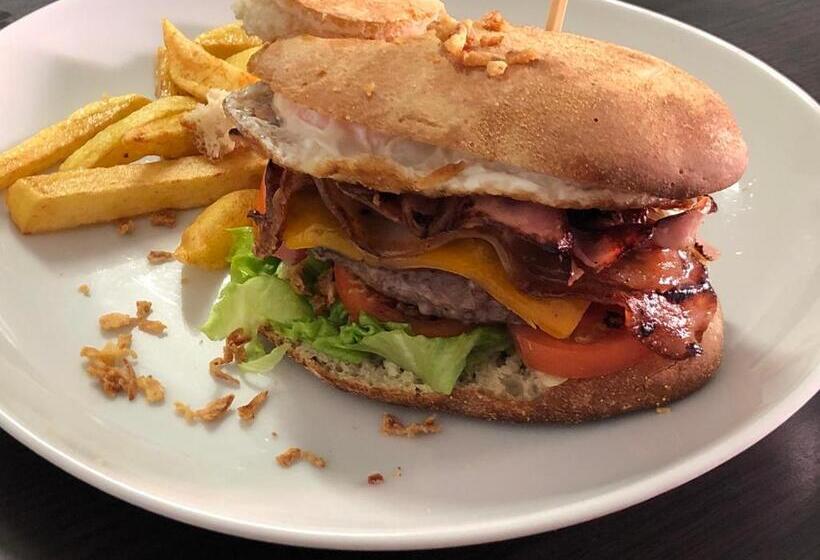 Пансион El Delfín Verde