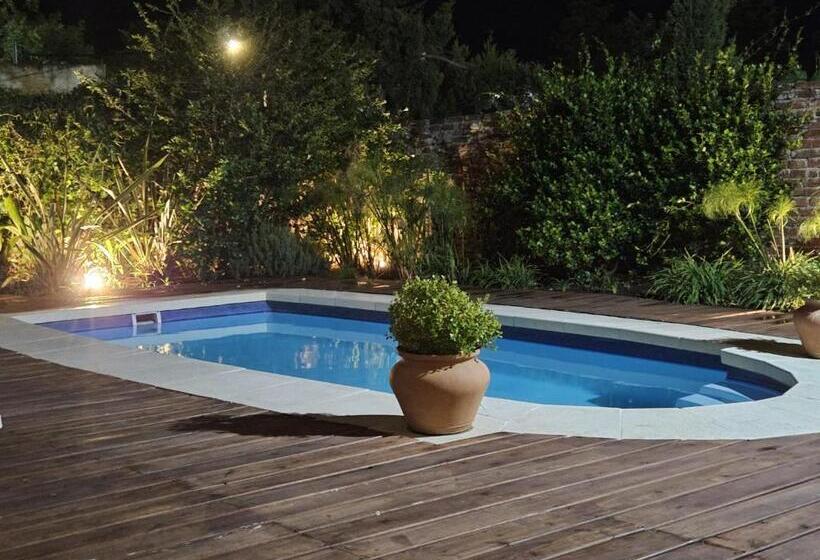 تختخواب و صبحانه Las Calas