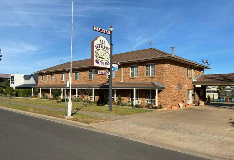 فندق All Settlers Motor Inn Parkes