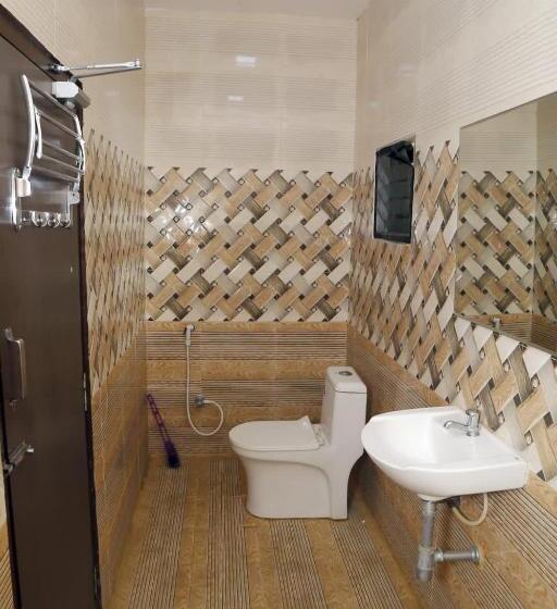 בית מלון כפרי Kumaran Residency