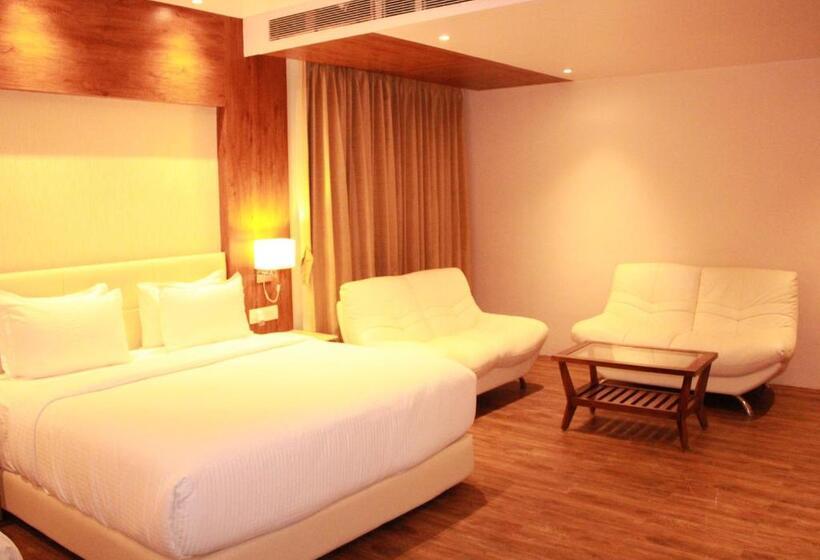 Hotelli Sarovar Portico Somnath