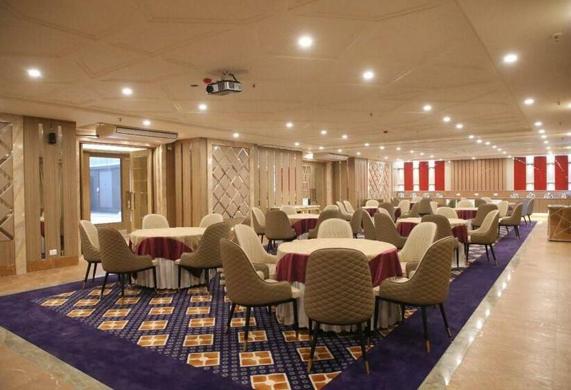 בית מלון כפרי Shreejee Vilas