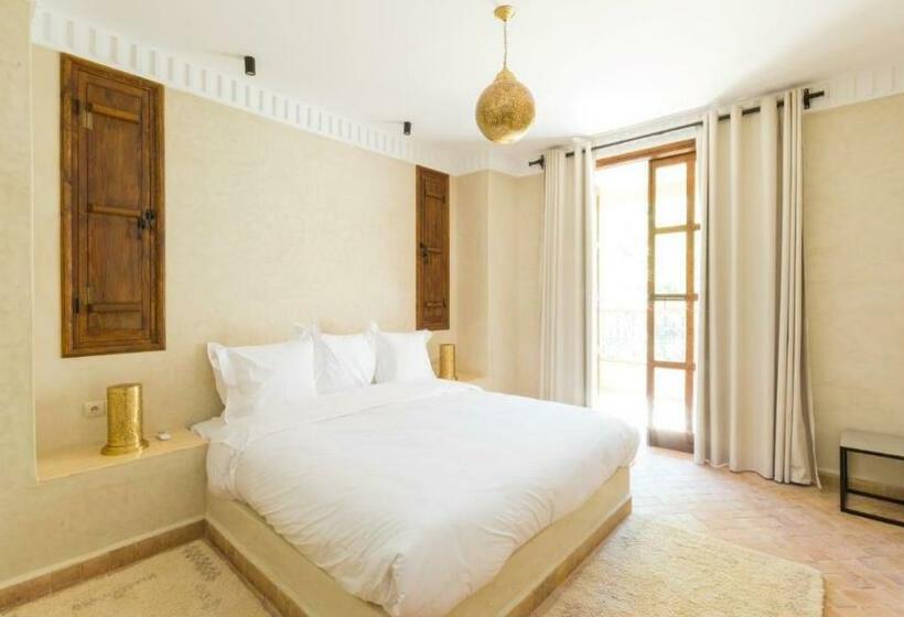 پانسیون Chez Ichou