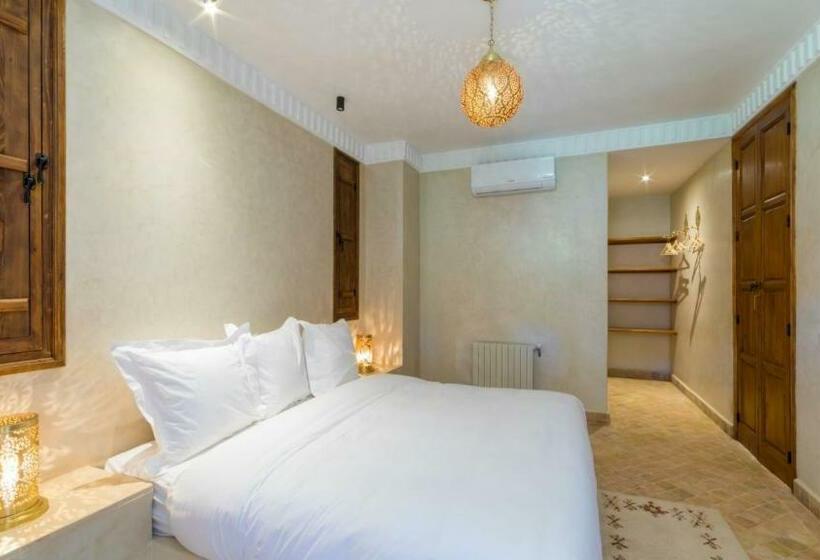 پانسیون Chez Ichou