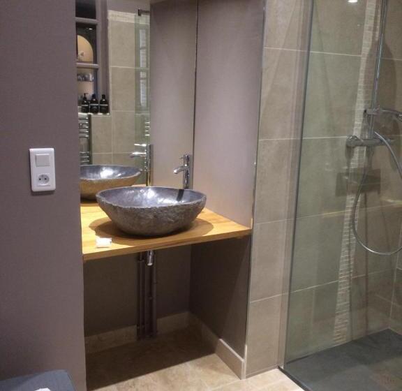 بنسيون Rouge Maison