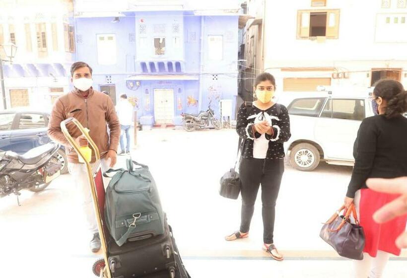 فندق Shree Vallabh Vilas Lords Plaza Nathdwara   Pure Veg