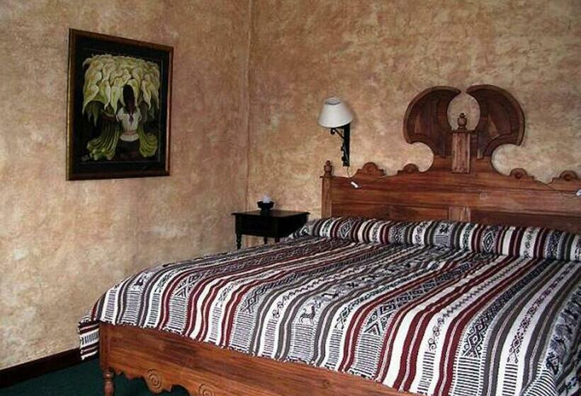 هاستل Las Palmeras Inn