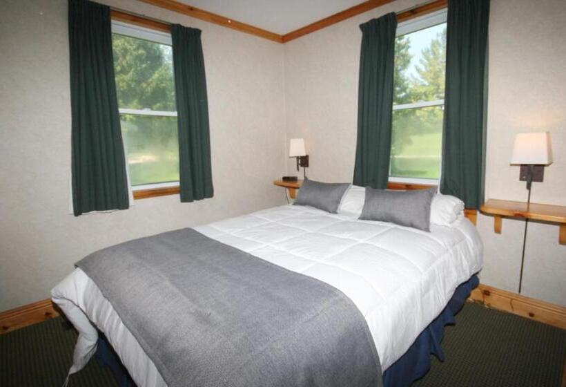 Elmhirst's Resort