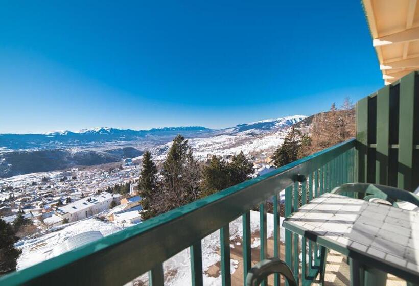 هتل Des Pyrénées