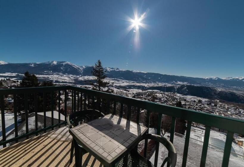 هتل Des Pyrénées