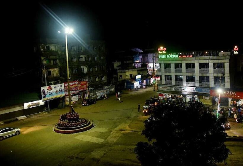 فندق Monarch Center Point Near Dahanu Beach, Bordi