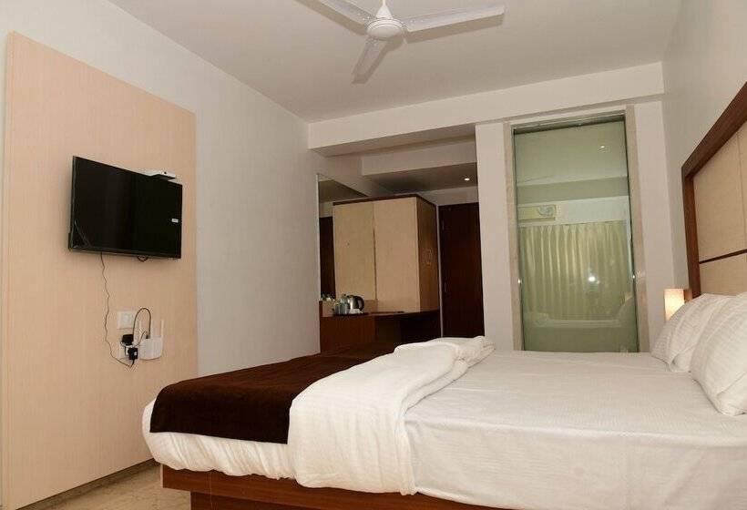 فندق Monarch Center Point Near Dahanu Beach, Bordi