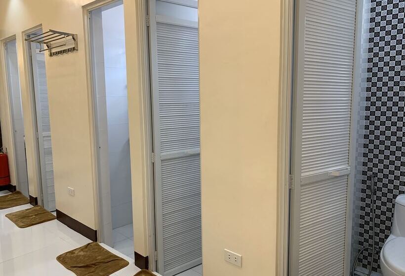 호텔 Villa Mj Maristela Beach Resort