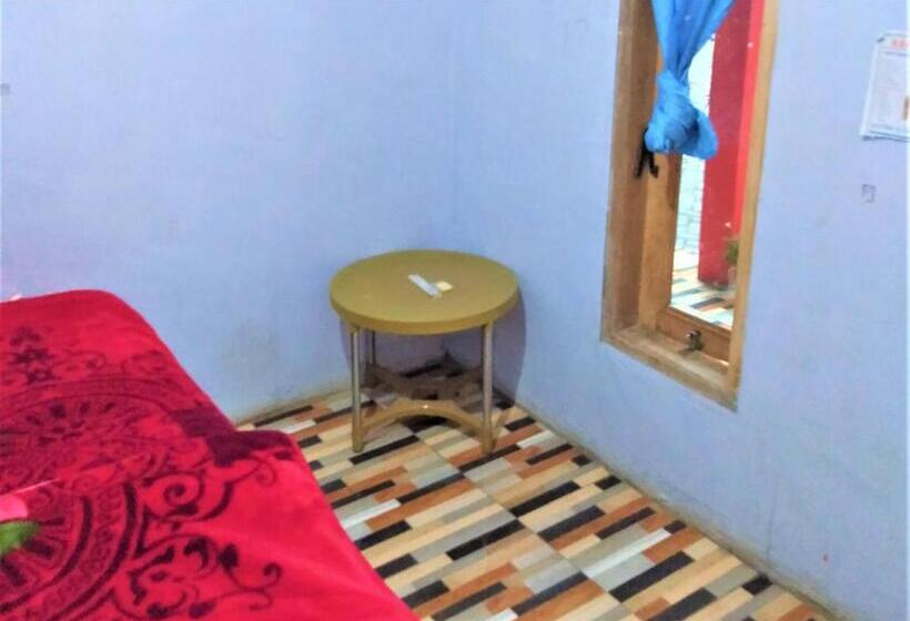 پانسیون Penginapan Puncak Dp