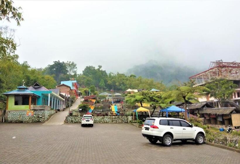 پانسیون Penginapan Puncak Dp