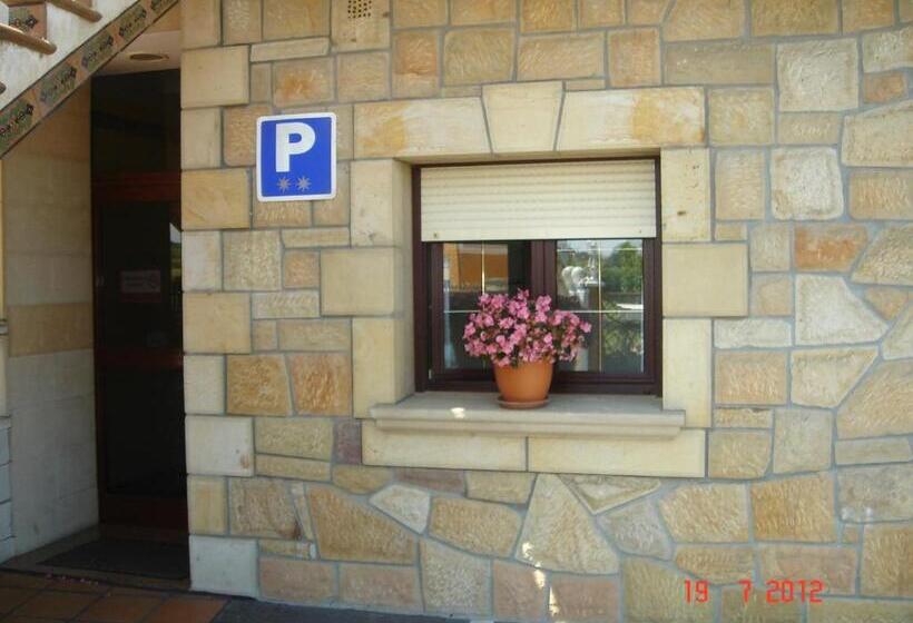 پانسیون Residencial Santamaría