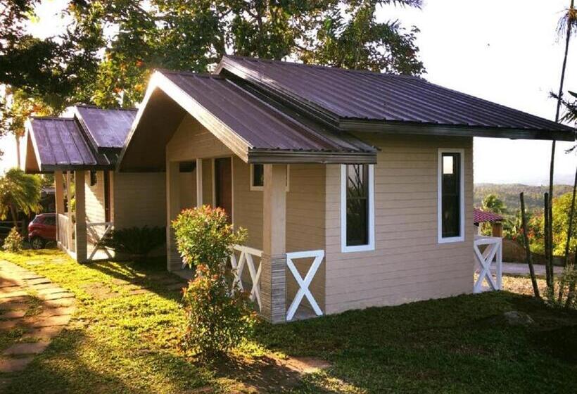 Spacio Caliraya Bed & Breakfast