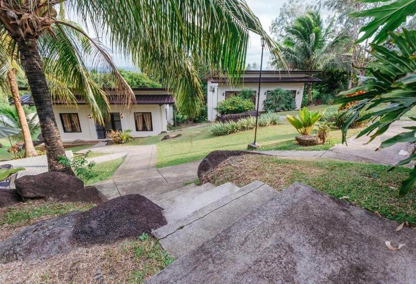Spacio Caliraya Bed & Breakfast