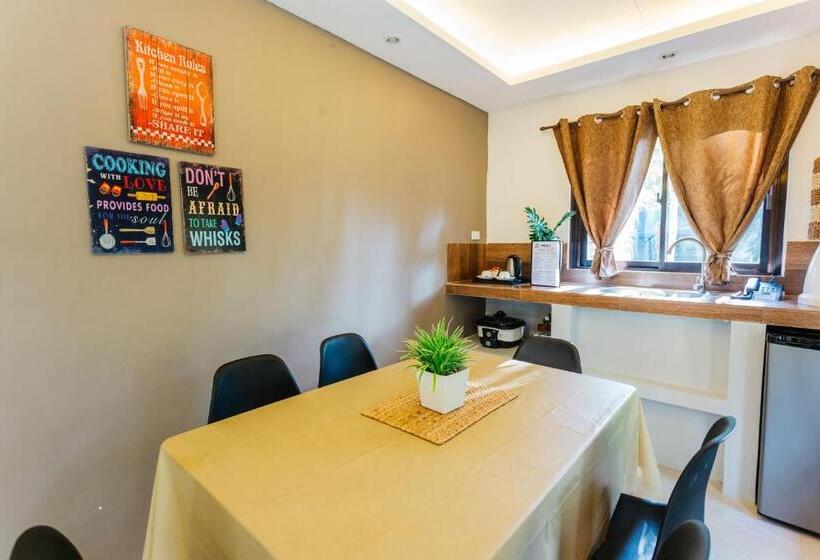 Spacio Caliraya Bed & Breakfast