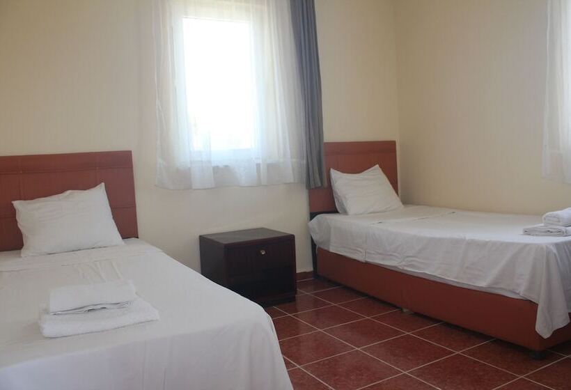 Hotel Mavi Suresort