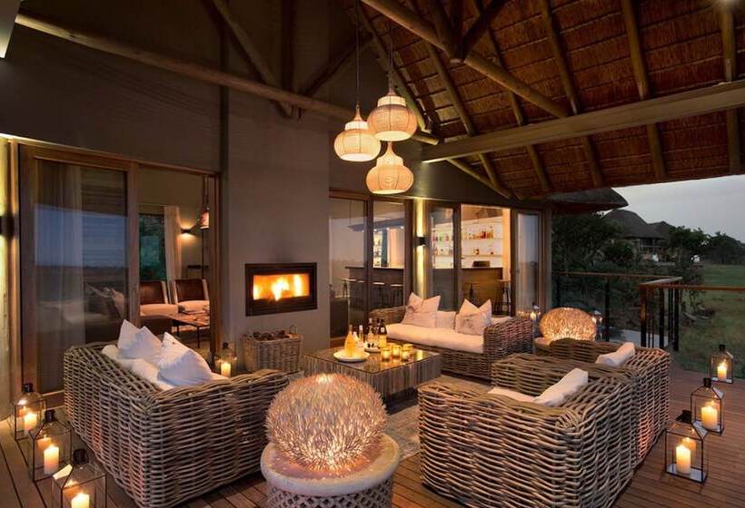 هتل Mhondoro Safari Lodge & Villa
