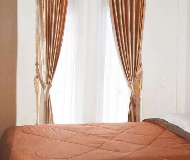 پانسیون Pinki Mente