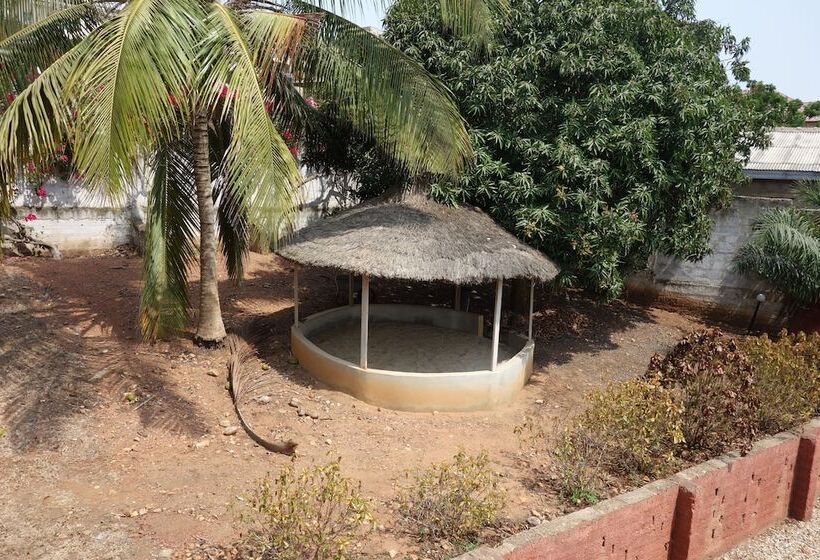 پانسیون Villa Teranga