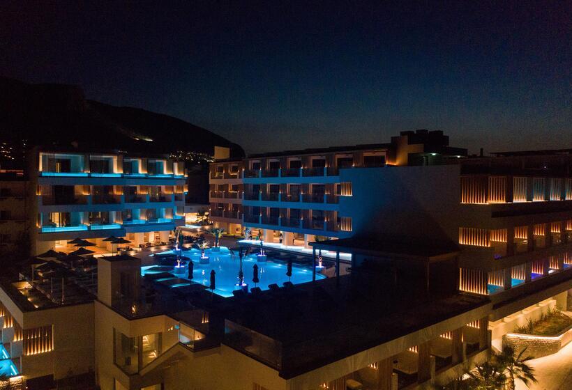 Akasha Beach Hotel & Spa