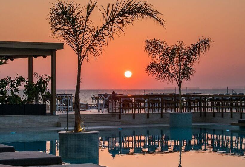 Akasha Beach Hotel & Spa