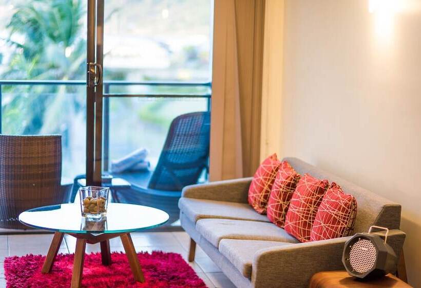 호텔 At Waterfront Whitsunday Retreat  Adults Only