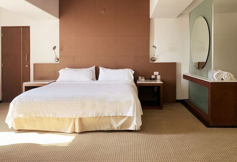 هتل Bel Air Business Salamanca, Trademark By Wyndham