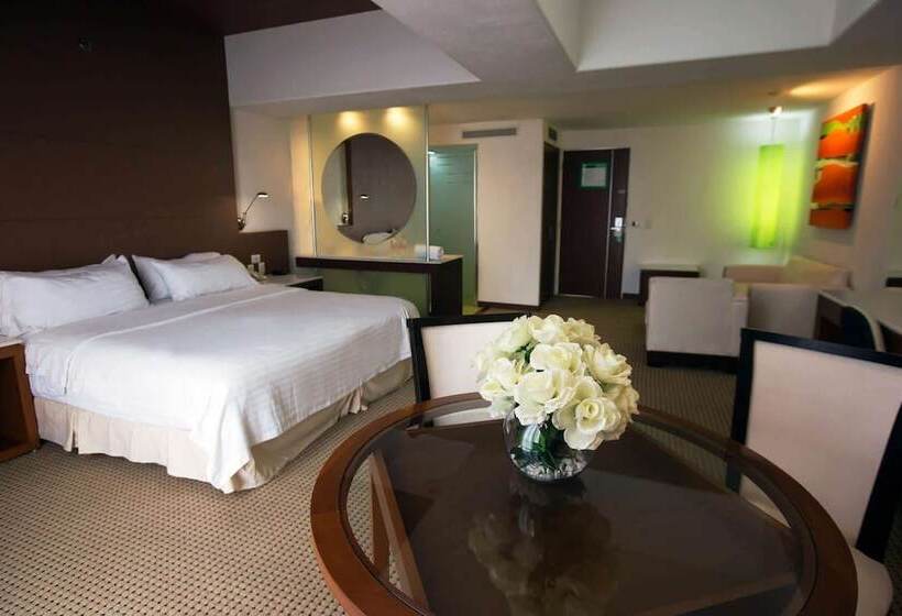 هتل Bel Air Business Salamanca, Trademark By Wyndham
